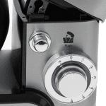 Планетарен миксер Camry CR 4223, 2000 W, 5 л купа, 3 приставки, 6 скорости + импулс, LCD дисплей